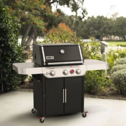 Weber® Genesis® E-325S -Weber 35310004 Lifestyle 74057.1642429346