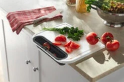 Weber® Traveler Cut & Catch Cutting Board -Weber 56537017 96063.1642677125
