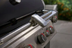 Weber® Grill 'n Go Light -Weber 7661 7662Y2 900x600 53107e2 42793.1673083456