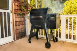 Traeger Ironwood 650 With WiFIRE Controller -Weber Ironwood 650 Lifestyle 01 87942.1646132805
