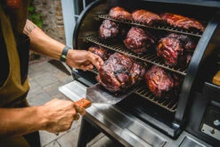 Traeger Timberline 850 Grill With WiFIRE Controller 25 Traeger Timberline 850 Grill With WiFIRE Controller -Weber Timberline 850 Lifestyle 02 68350.1646133283